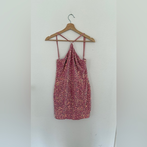 Helsi Abby Sequin Halter Minidress - Picture 4 of 8